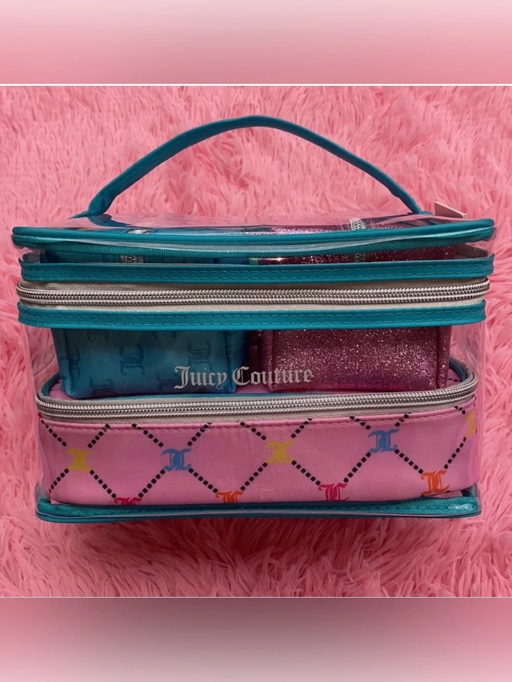 Juicy Couture 4 piece nested bag travel cosmetic set